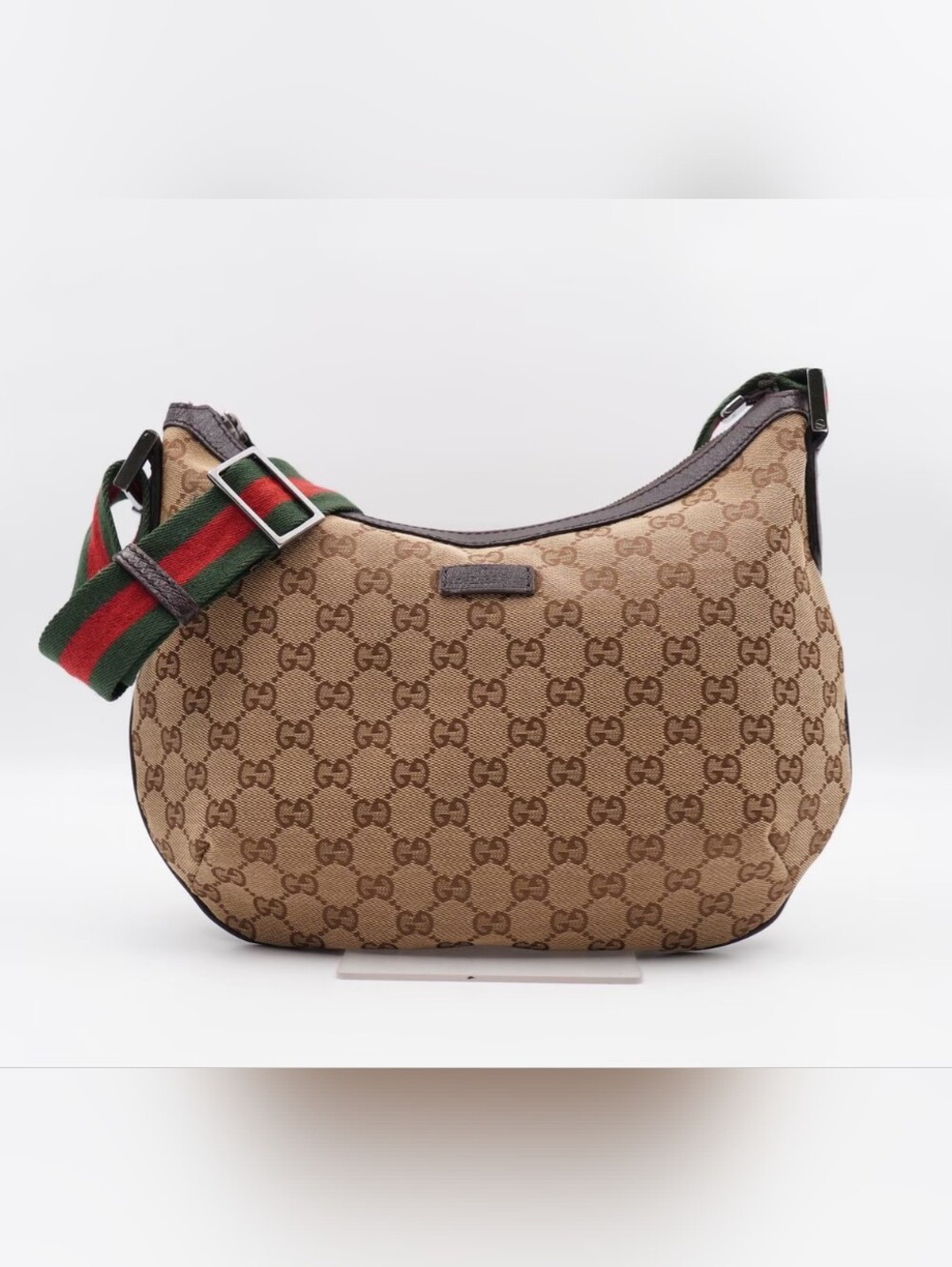 CF42 💗 GUCCI Monogram Web Halfmoon